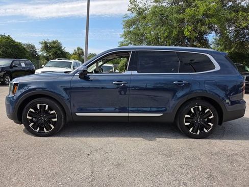 Used 2025 Kia Telluride SX w/ SX Captain's Chair Package FWD image 4