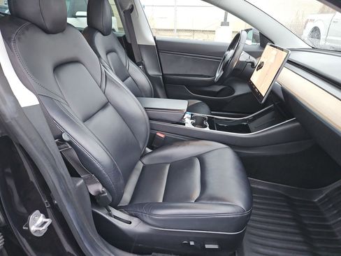 Used 2018 Tesla Model 3 Long Range image 34