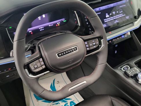 Used 2024 Jeep Wagoneer Launch Edition image 9