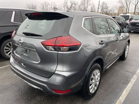 Used 2020 Nissan Rogue S image 9