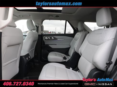 Used 2025 Ford Explorer Platinum w/ Ultimate Package AWD/4WD image 6