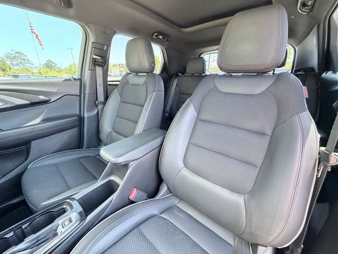 Used 2023 Chevrolet TrailBlazer RS w/ Sun and Liftgate Package AWD/4WD image 22