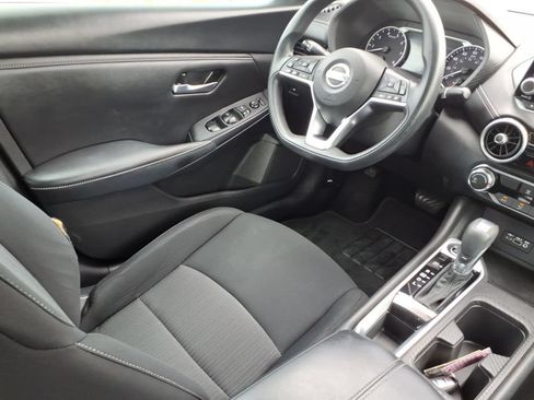 Used 2023 Nissan Sentra SV FWD image 12