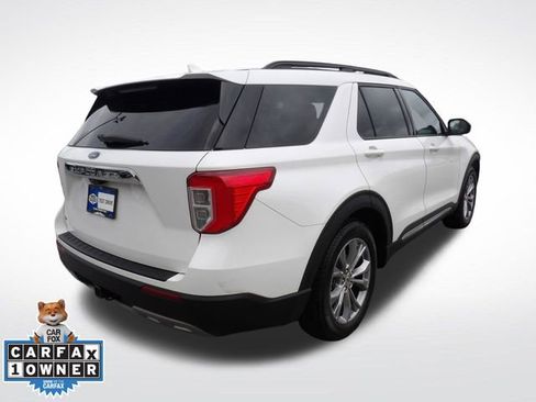 Certified 2022 Ford Explorer XLT w/ Equipment Group 202A RWD image 12