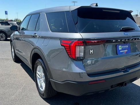 Used 2026 Ford Explorer Active AWD/4WD image 8