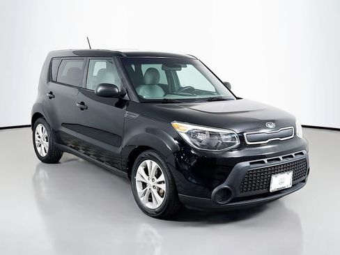 Used 2015 Kia Soul + FWD image 3
