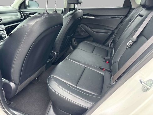 Used 2024 Kia Seltos SX w/ SX Sunroof Package image 11