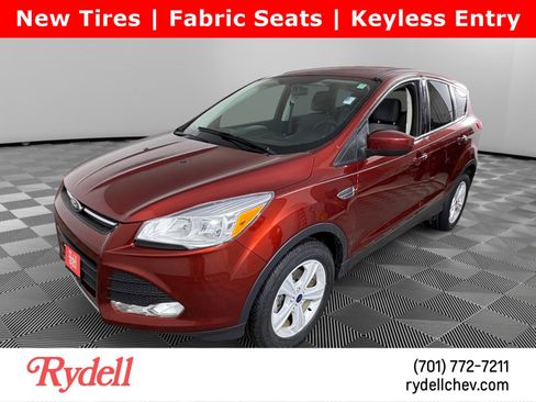 Used 2016 Ford Escape SE image 1