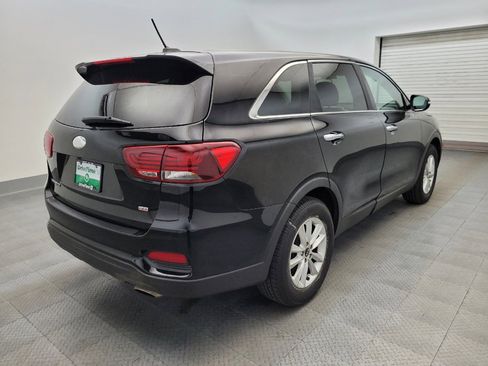 Used 2019 Kia Sorento L FWD image 9