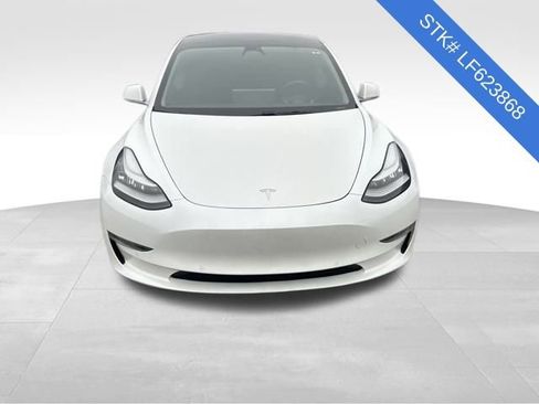 Used 2020 Tesla Model 3 Performance image 2