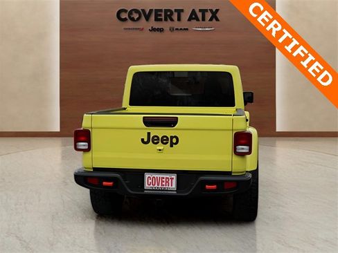 Used 2023 Jeep Gladiator Mojave w/ Cold Weather Group image 4