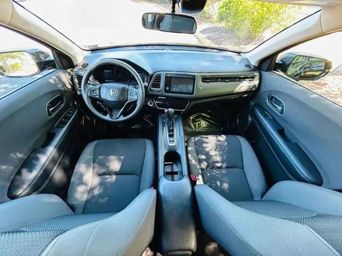 Used 2019 Honda HR-V EX image 9
