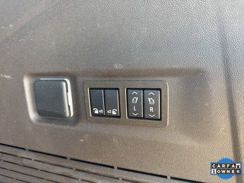 Used 2021 GMC Yukon XL Denali w/ Denali Premium Package image 37