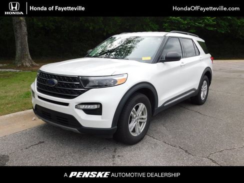 Used 2022 Ford Explorer XLT w/ Equipment Group 202A AWD/4WD image 1