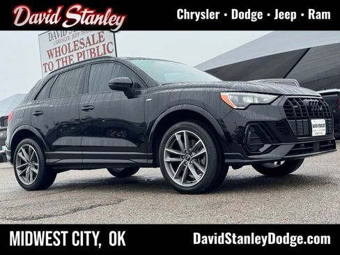 Used 2021 Audi Q3 2.0T Premium w/ Convenience Package AWD/4WD image 1