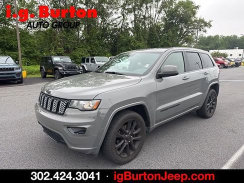 Used 2020 Jeep Grand Cherokee Altitude AWD/4WD image 6