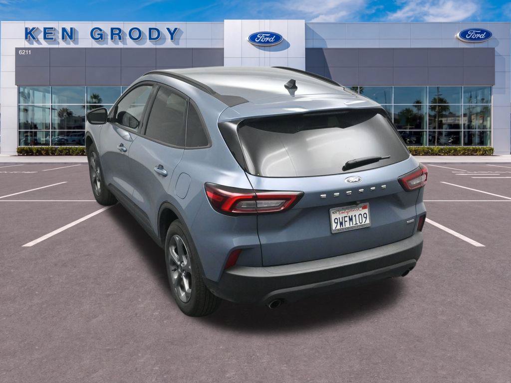 Used 2025 Ford Escape ST-Line w/ Equipment Group 301A FWD image 15