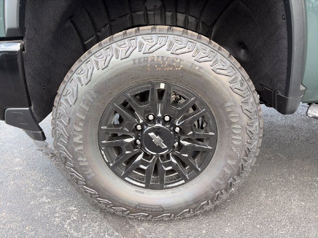 New 2026 Chevrolet Silverado 2500 ZR2 w/ LPO, Dark Essentials Package AWD/4WD image 28