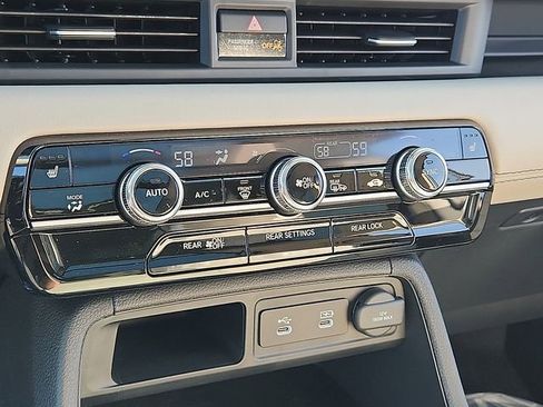 New 2026 Honda Pilot Touring image 16