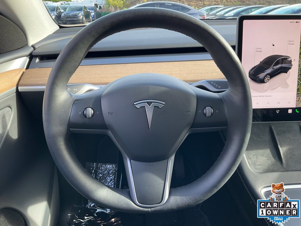 Used 2024 Tesla Model Y Long Range AWD/4WD image 40