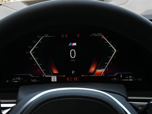 New 2026 BMW X5 xDrive50e w/ M Sport Package image 10