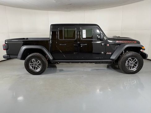 New 2026 Jeep Gladiator Mojave AWD/4WD image 9