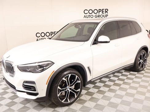 Used 2023 BMW X5 xDrive40i w/ Luxury Seating Package AWD/4WD image 11