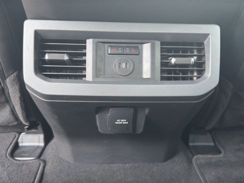 Used 2025 Ford F250 Lariat w/ Black Appearance Package AWD/4WD image 22