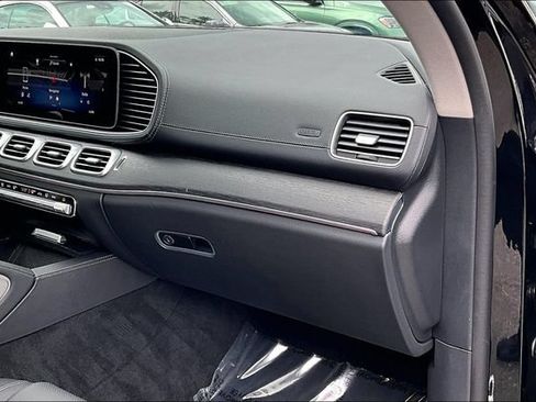 Used 2026 Mercedes-Benz GLS 450 4MATIC image 15