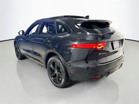 Used 2019 Jaguar F-PACE S image 6