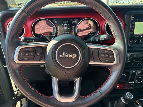 Used 2022 Jeep Wrangler Unlimited Rubicon image 25
