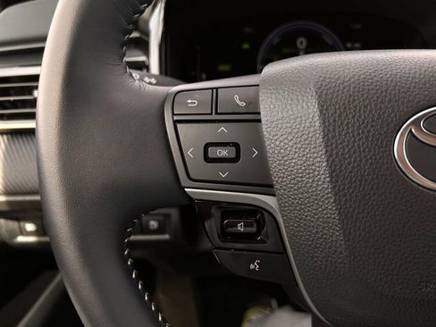 Certified 2025 Toyota Camry SE image 16