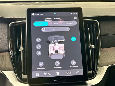 New 2025 Volvo XC90 T8 Ultra w/ Protection Package Premier image 24