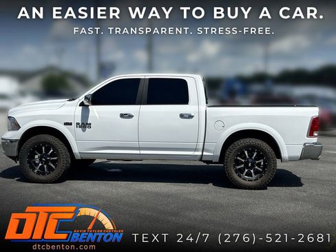 Used 2017 RAM 1500 Laramie w/ Convenience Group AWD/4WD image 7