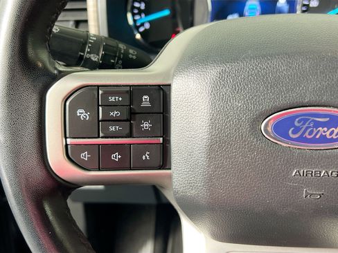 Used 2024 Ford Expedition Limited image 18