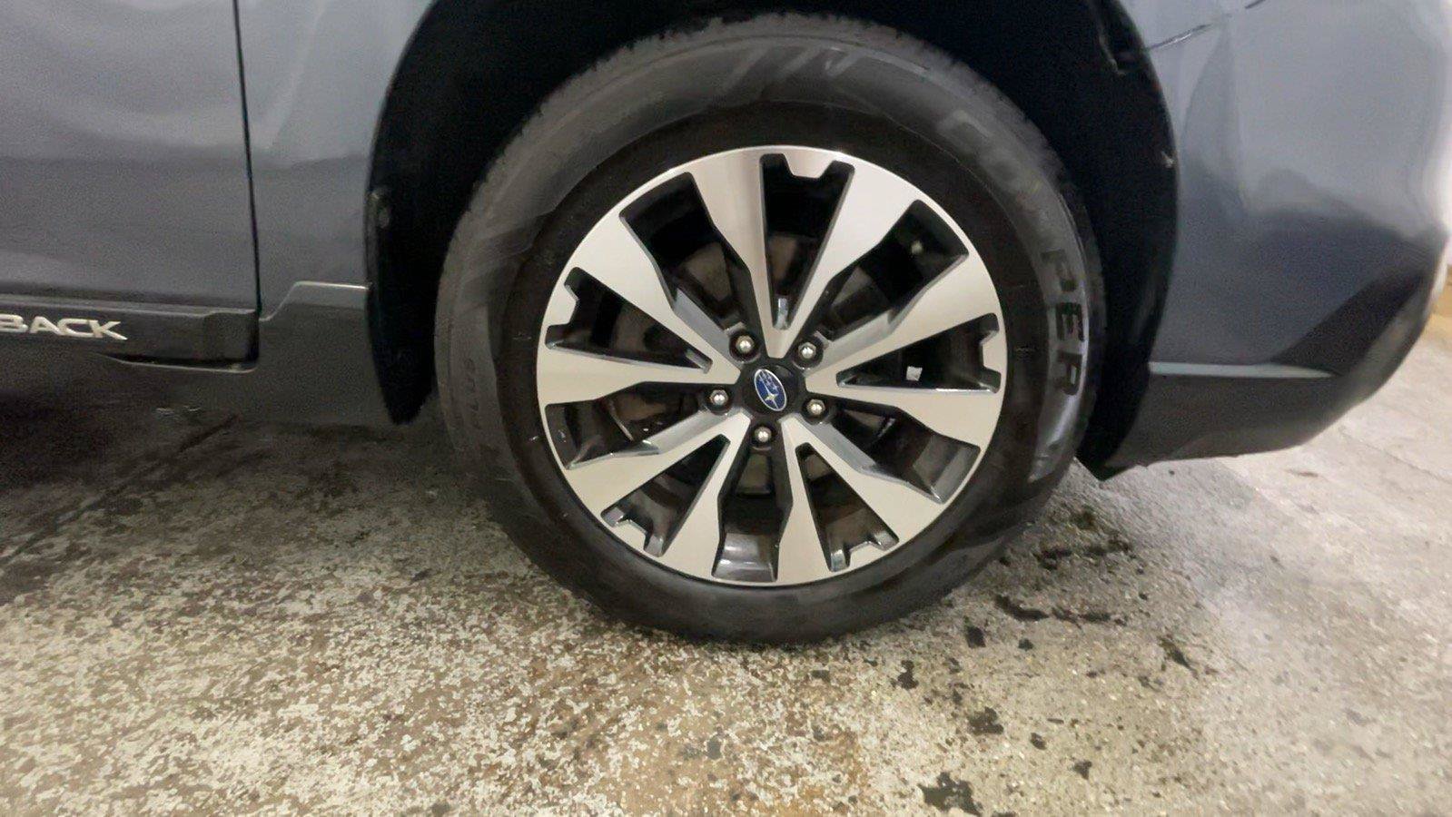 Used 2016 Subaru Outback 3.6R Limited AWD/4WD image 17
