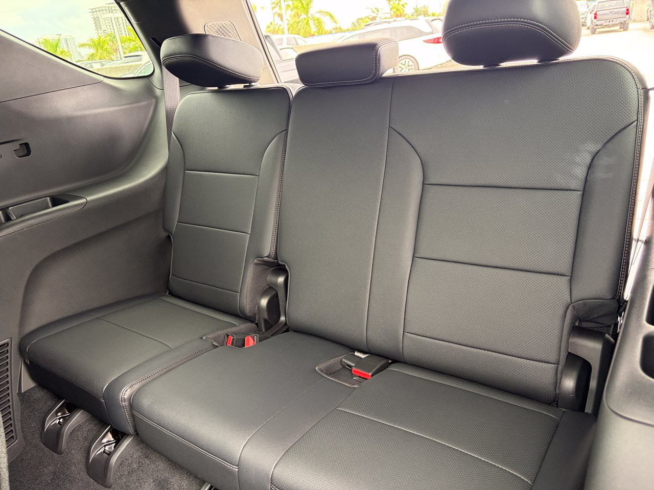 Used 2026 Chevrolet Traverse High Country FWD image 19
