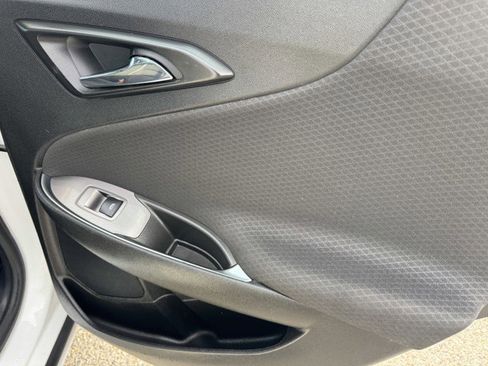 Used 2023 Chevrolet Malibu LS image 11