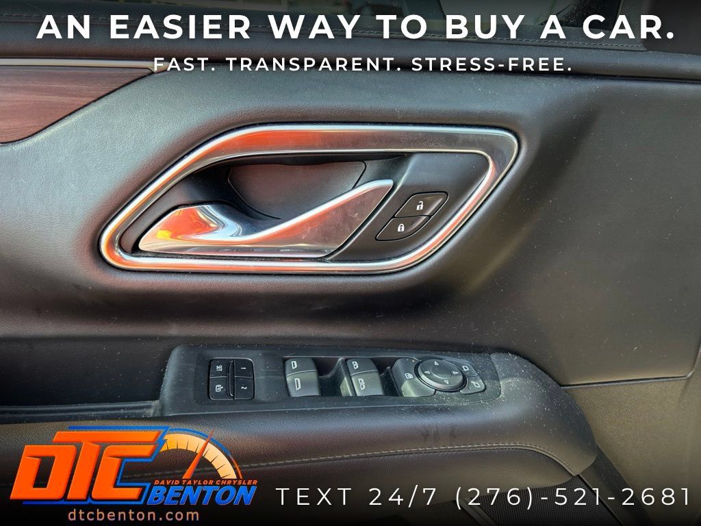 Used 2021 Chevrolet Suburban LT AWD/4WD image 10