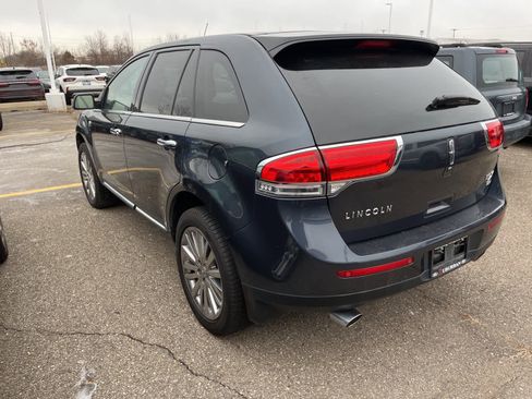 Used 2013 Lincoln MKX AWD image 9
