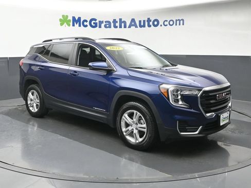 Used 2022 GMC Terrain SLE w/ Driver Convenience Package AWD/4WD image 2