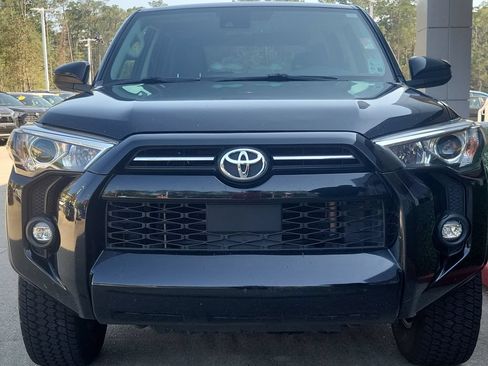 Used 2021 Toyota 4Runner SR5 RWD image 5