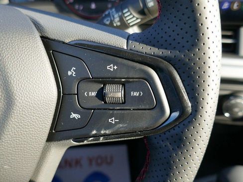 New 2026 Chevrolet Trax RS w/ Sunroof Package FWD image 15