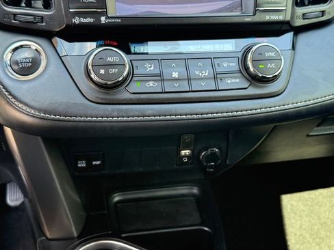 Used 2018 Toyota RAV4 XLE w/ Plus Extra Value Package FWD image 21