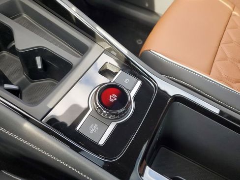 New 2026 Volkswagen Tiguan SEL R-Line image 23