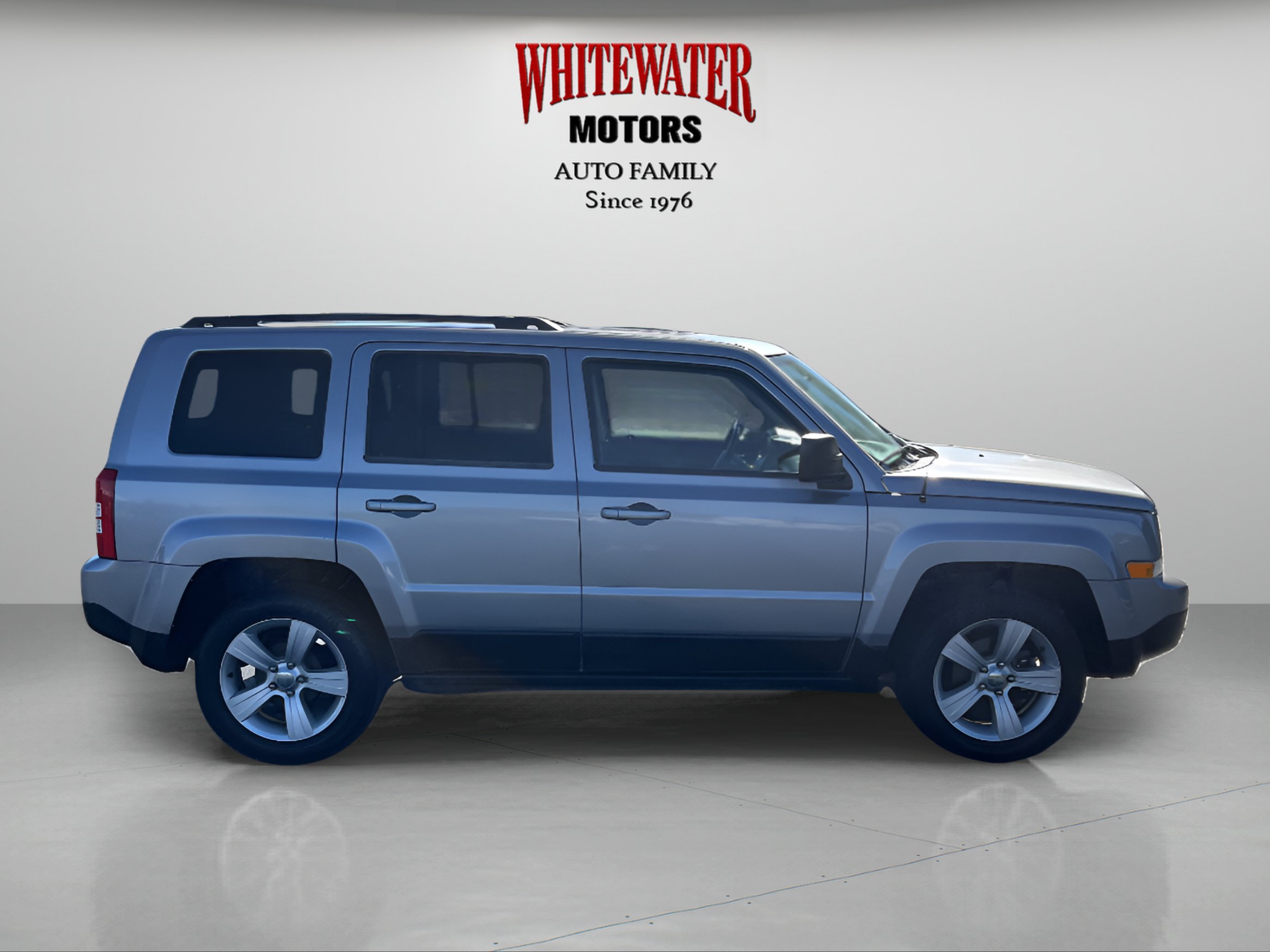 Used 2016 Jeep Patriot Latitude FWD image 6