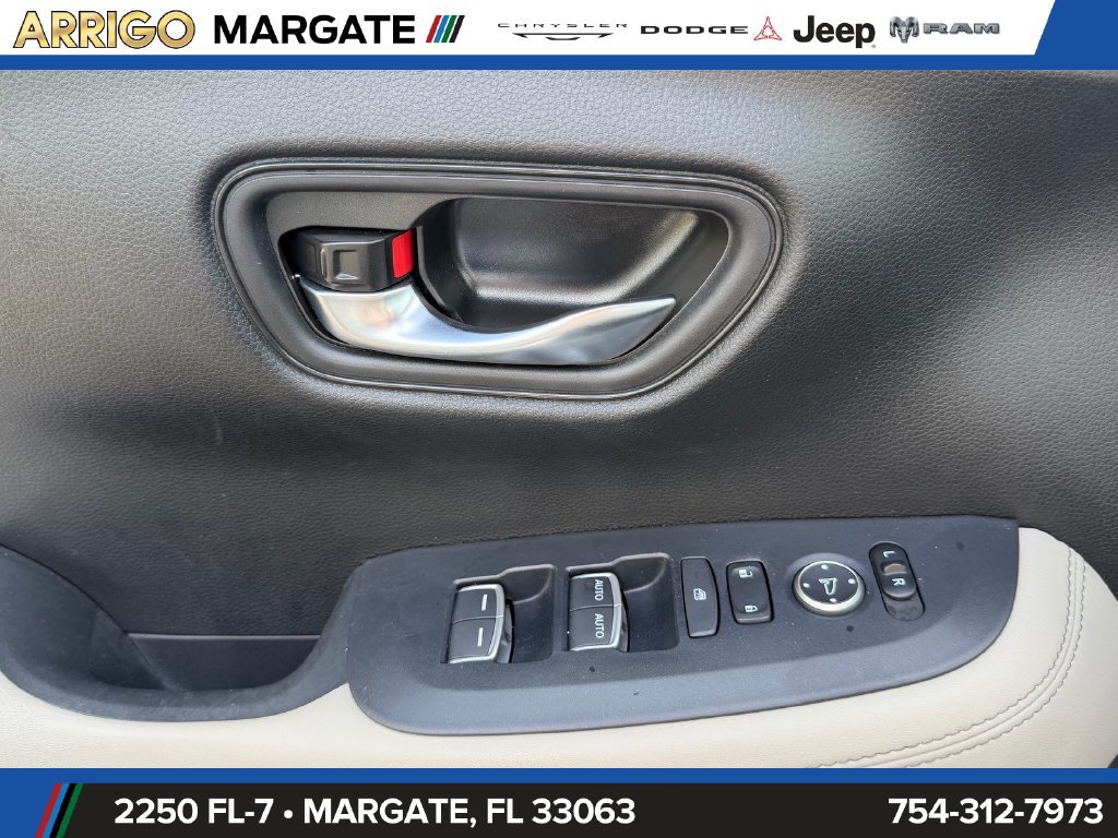 Used 2023 Honda HR-V EX-L image 32