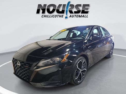 Used 2024 Nissan Altima 2.5 SR FWD image 1