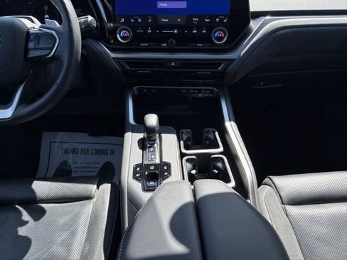 Used 2024 Lexus TX 350 AWD w/ Technology Package image 12