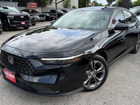 Used 2023 Honda Accord EX image 2